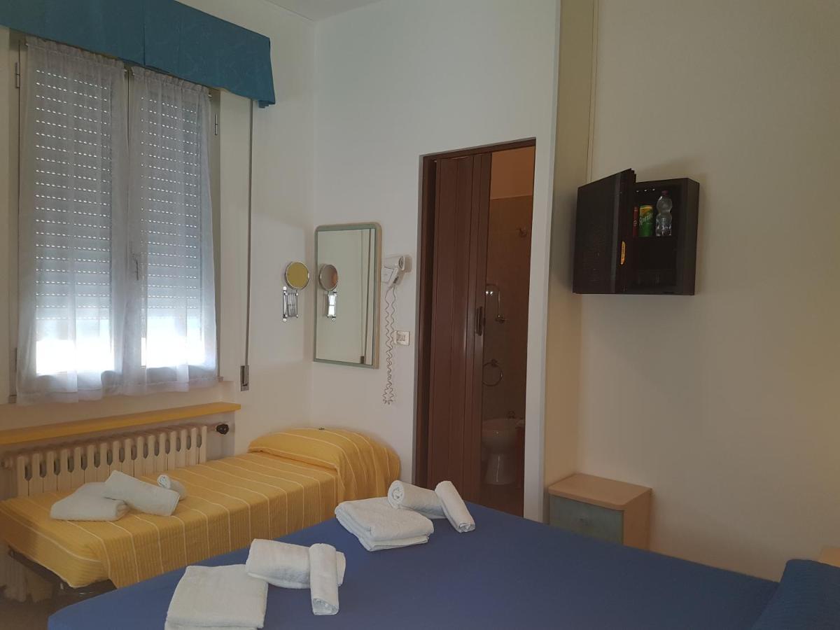 Hotel Villa Ersilia Rimini B&B Eksteriør bilde