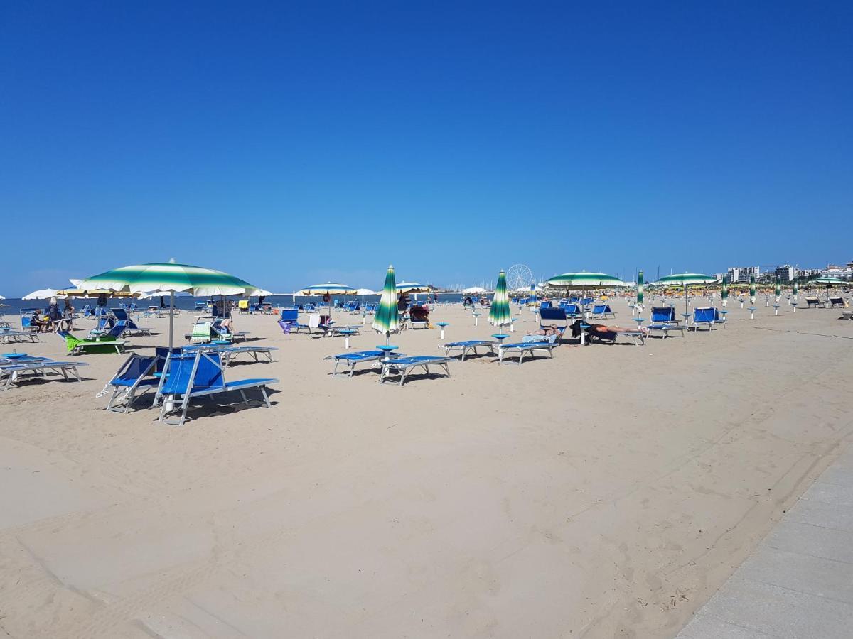 Hotel Villa Ersilia Rimini B&B Eksteriør bilde