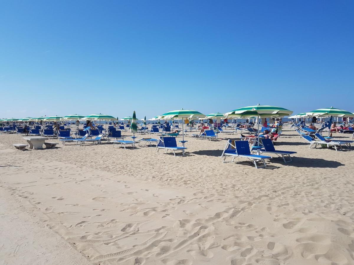 Hotel Villa Ersilia Rimini B&B Eksteriør bilde