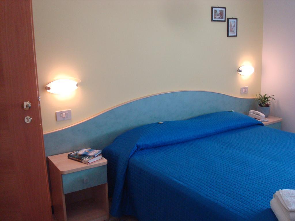 Hotel Villa Ersilia Rimini B&B Eksteriør bilde