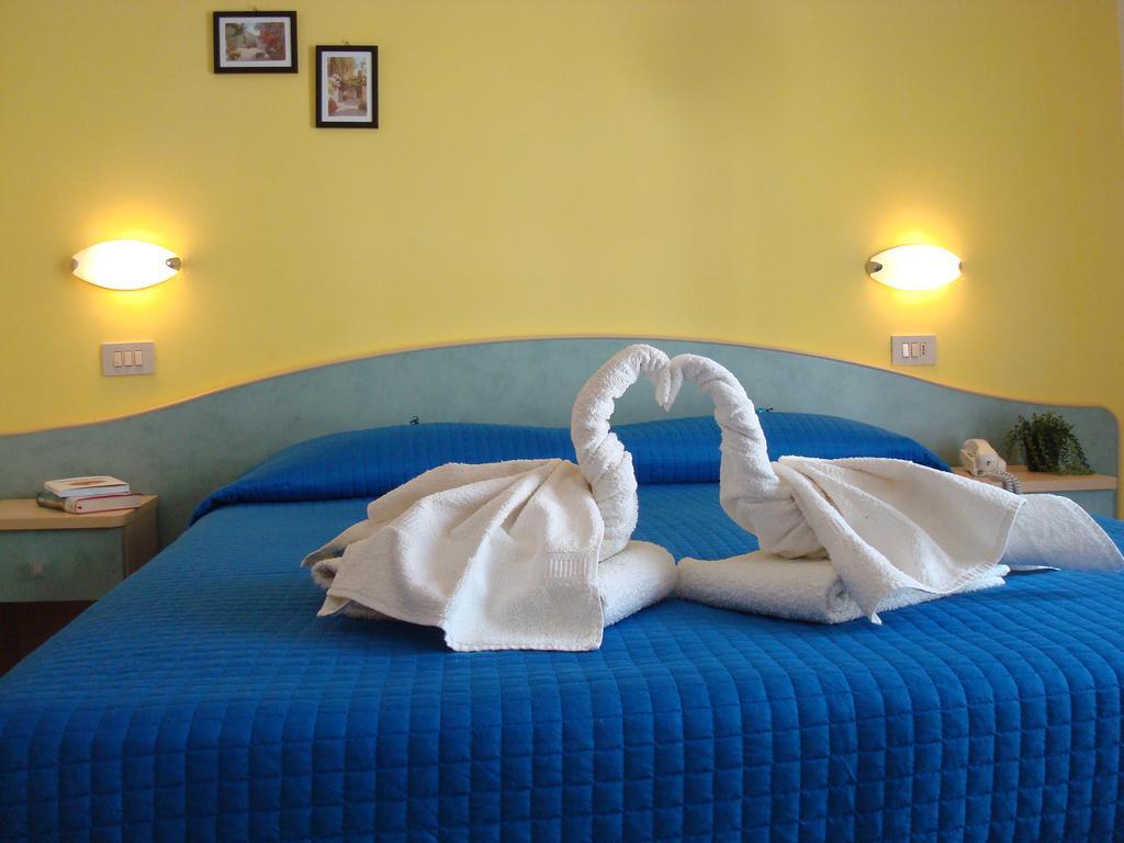Hotel Villa Ersilia Rimini B&B Eksteriør bilde