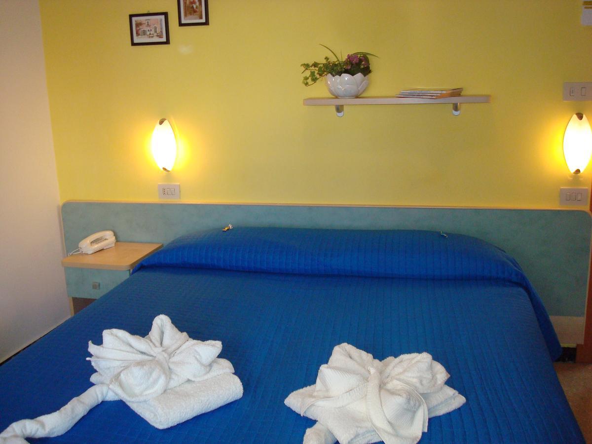 Hotel Villa Ersilia Rimini B&B Eksteriør bilde