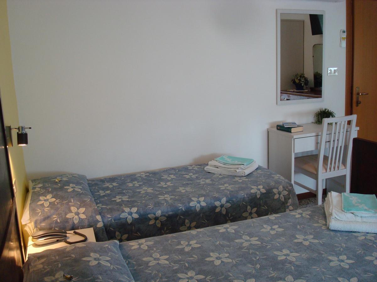 Hotel Villa Ersilia Rimini B&B Eksteriør bilde