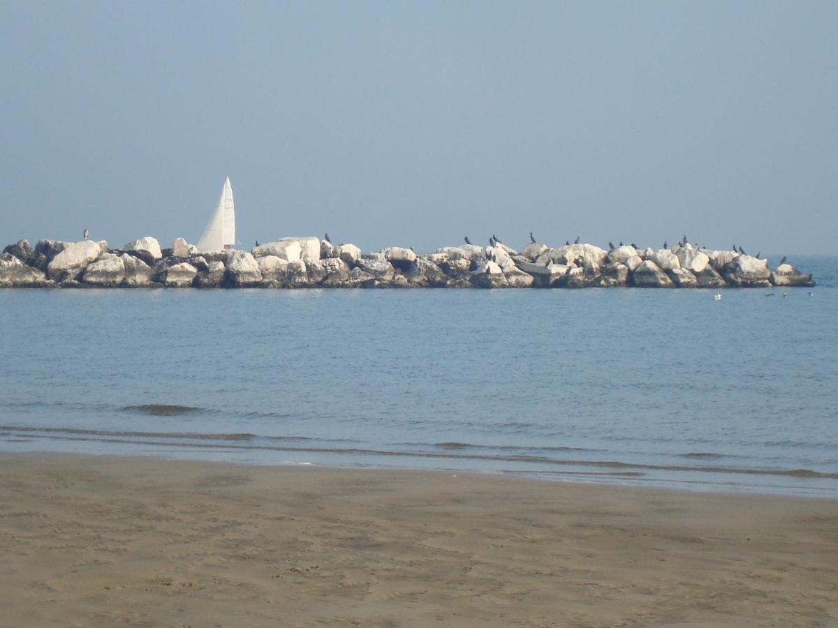 Hotel Villa Ersilia Rimini B&B Eksteriør bilde